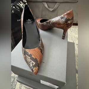 Aquatalia Melina Cognac/Black Snakeskin Heels 6.5 NIB